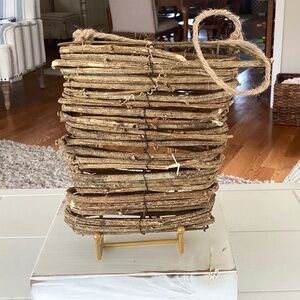 Grapevine Wall Pocket